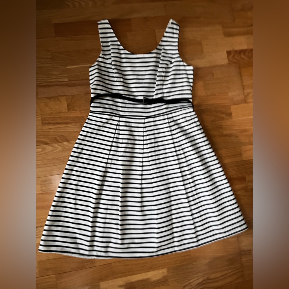 Striped women’s dress with belt